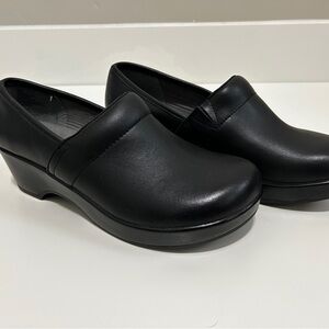 JBU Black Women's Mules clogs size 9